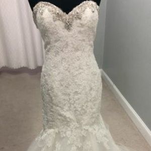 Mori lee gown size 8